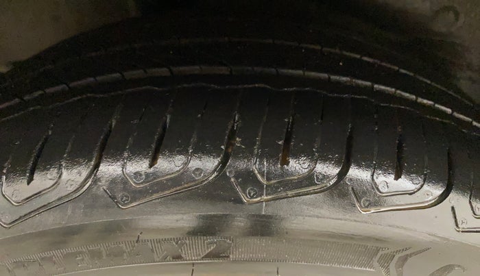 2017 Honda City 1.5L I-VTEC VX CVT, Petrol, Automatic, 1,36,632 km, Right Rear Tyre Tread