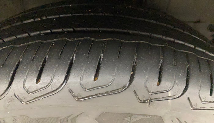 2017 Honda City 1.5L I-VTEC VX CVT, Petrol, Automatic, 1,36,632 km, Right Front Tyre Tread