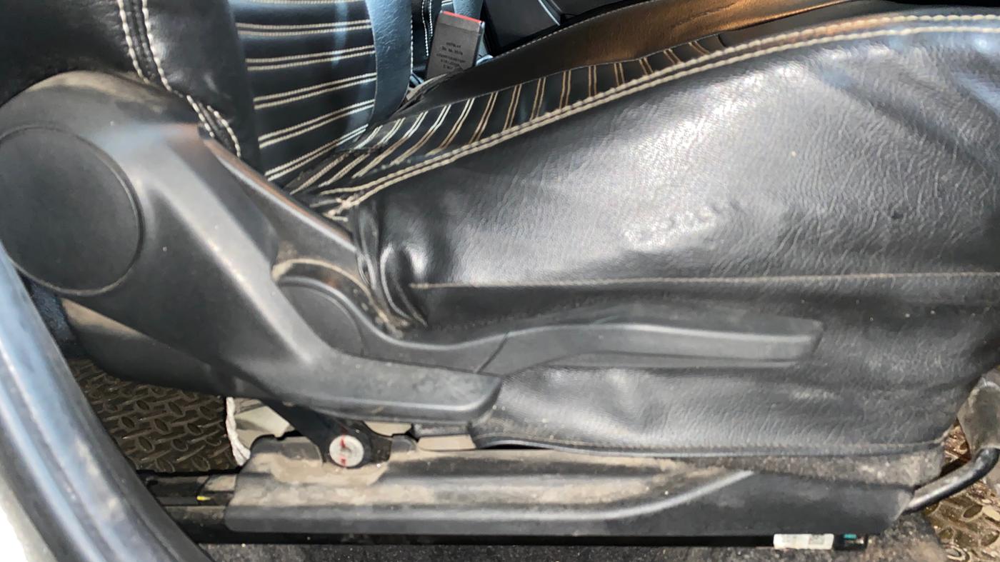 2018 Maruti Swift VXI, Petrol, Manual, 57,663 km, Driver Side Adjustment Panel
