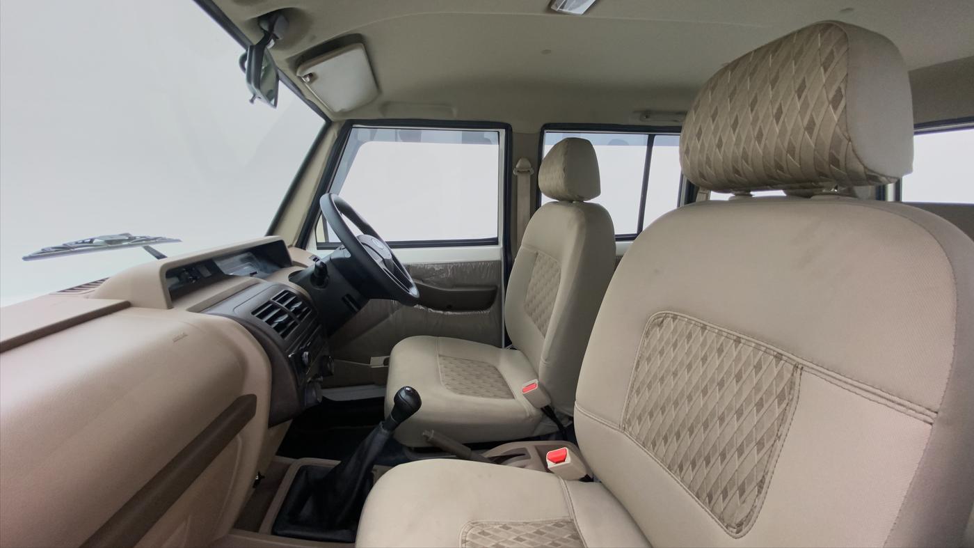 2022 Mahindra Bolero B6 (O), Diesel, Manual, 6,152 km, Right Side Front Door Cabin