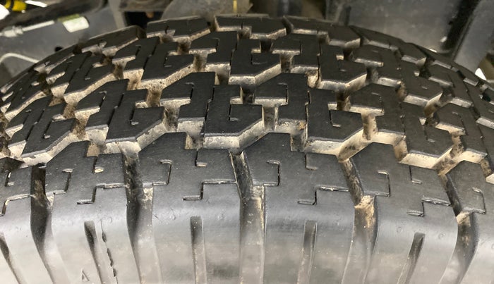 2022 Mahindra Bolero B6 (O), Diesel, Manual, 6,152 km, Right Front Tyre Tread