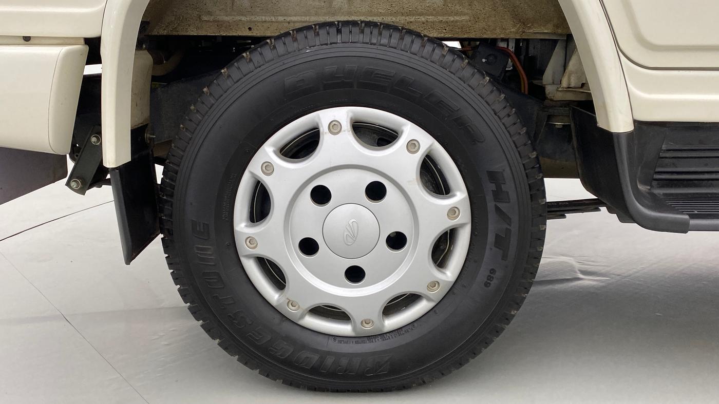 2022 Mahindra Bolero B6 (O), Diesel, Manual, 6,152 km, Right Rear Wheel