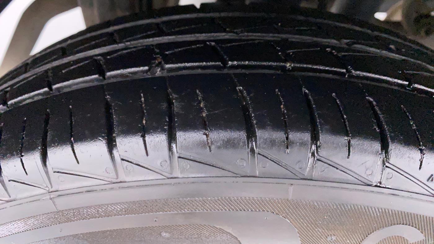 2021 Maruti Alto VXI, Petrol, Manual, 39,684 km, Right Rear Tyre Tread