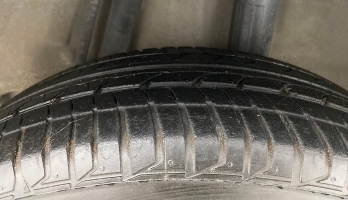 2016 Honda Jazz 1.2L I-VTEC V AT, Petrol, Automatic, 54,412 km, Left Rear Tyre Tread