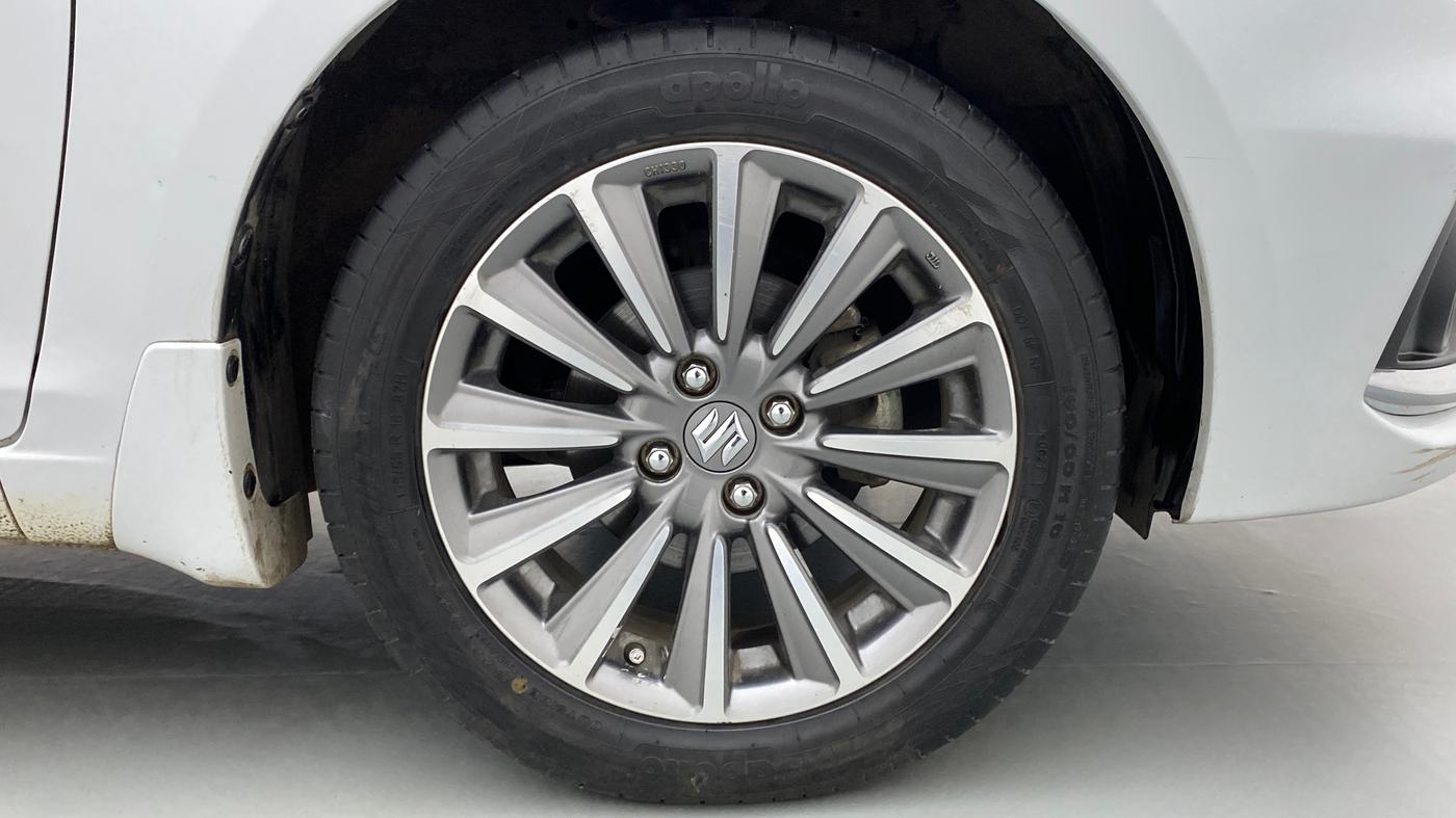2021 Maruti Ciaz ALPHA 1.5 AT SHVS, Petrol, Automatic, 23,097 km, Right Front Wheel