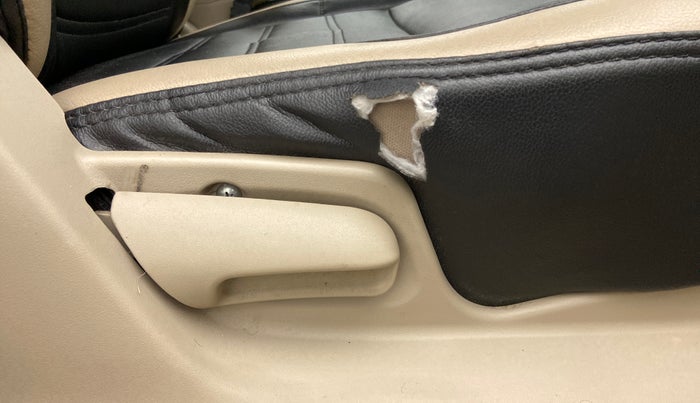 2015 Maruti Swift Dzire VXI, Petrol, Manual, 74,217 km, Driver Side Adjustment Panel
