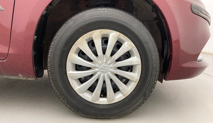 2015 Maruti Swift Dzire VXI, Petrol, Manual, 74,217 km, Right Front Wheel