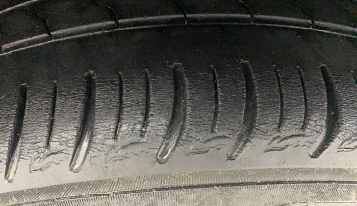 2020 Tata ALTROZ XZ PETROL, Petrol, Manual, 53,259 km, Right Rear Tyre Tread