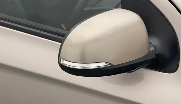 2012 Hyundai i20 MAGNA (O) 1.2, Petrol, Manual, 70,759 km, Right rear-view mirror - Folding motor not working