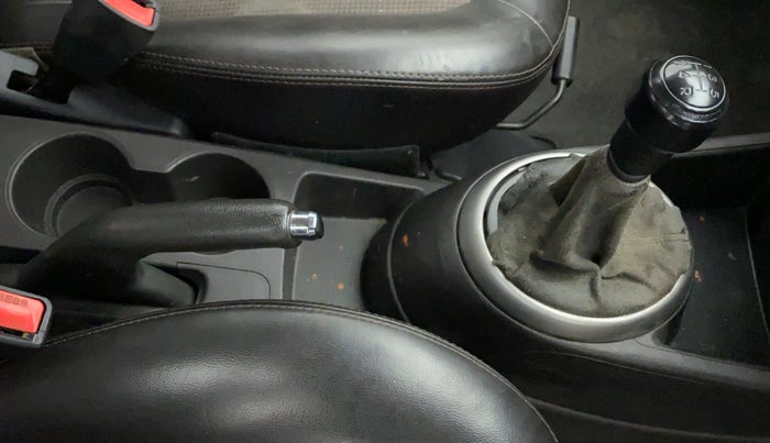 2012 Hyundai i20 MAGNA (O) 1.2, Petrol, Manual, 70,759 km, Gear Lever