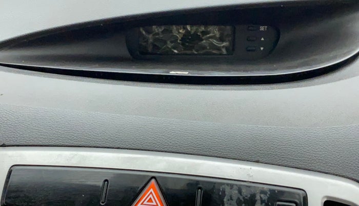 2012 Hyundai i20 MAGNA (O) 1.2, Petrol, Manual, 70,759 km, Infotainment system - Display is damaged