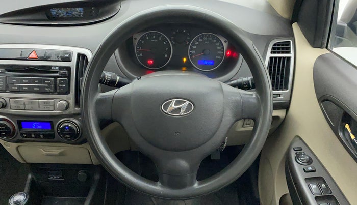 2012 Hyundai i20 MAGNA (O) 1.2, Petrol, Manual, 70,759 km, Steering Wheel Close Up