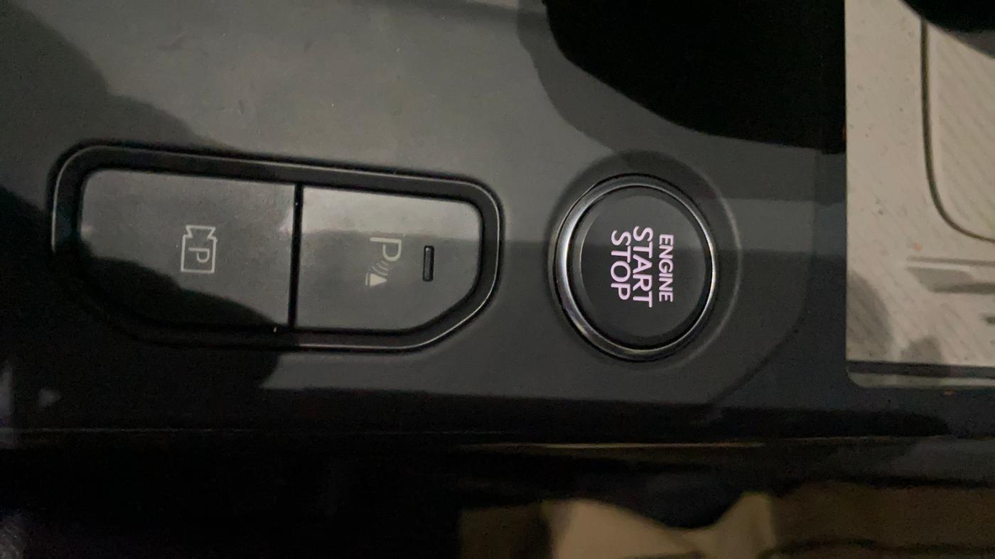 2025 KIA SYROS HTX Plus (O) 1.0 Turbo 7DCT, Petrol, Automatic, 5,939 km, Keyless Start/ Stop Button