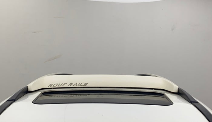 2017 Mahindra XUV500 W10 AT, Diesel, Automatic, 57,695 km, Moonroof/ Sunroof