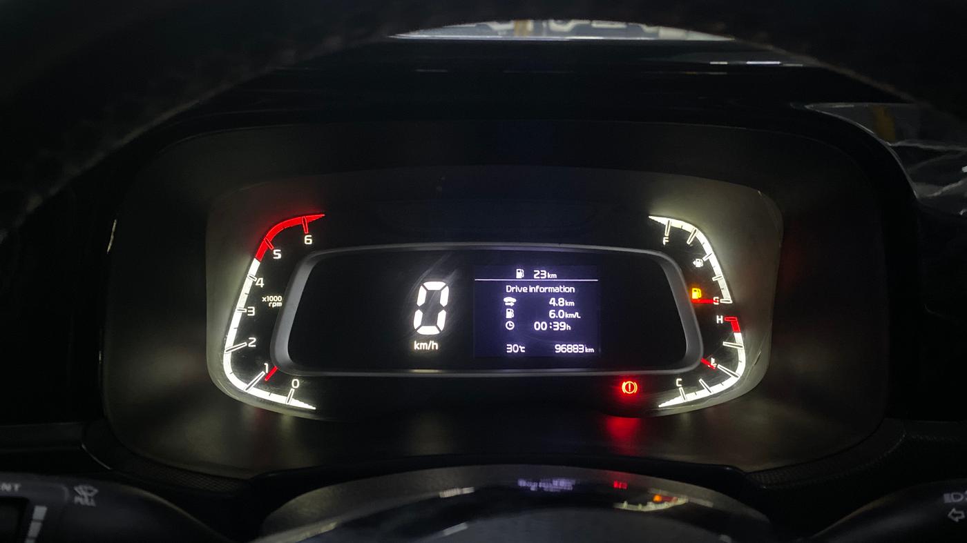 2022 KIA SONET HTX 1.5, Diesel, Manual, 96,875 km, Odometer Image