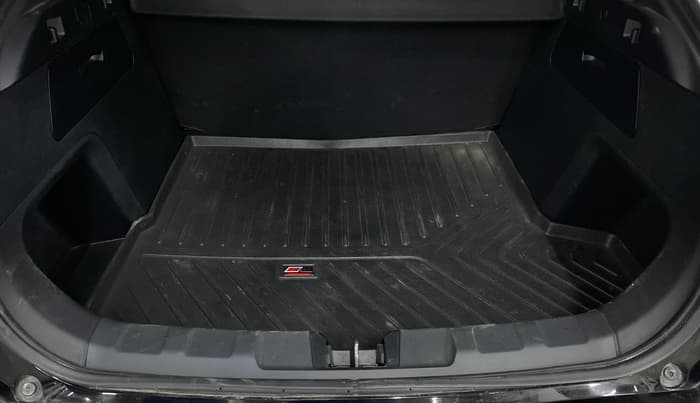 2025 Tata Curvv Creative 1.2 Petrol 7DCA, Petrol, Automatic, 12,474 km, Boot Inside