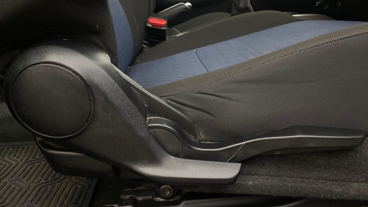 2019 Maruti Baleno ZETA DIESEL 1.3, Diesel, Manual, 1,23,468 km, Driver Side Adjustment Panel