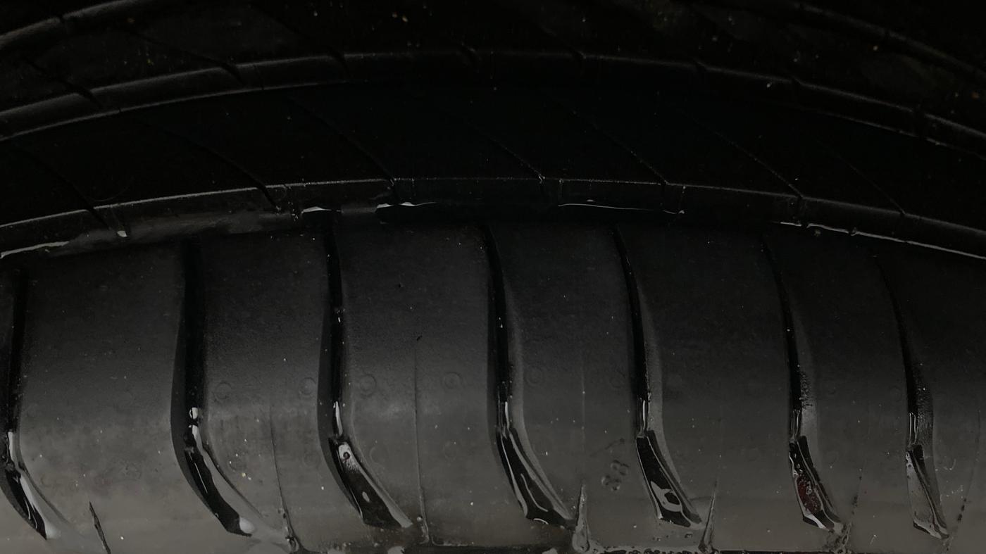 2019 Maruti Baleno ZETA DIESEL 1.3, Diesel, Manual, 1,23,468 km, Right Rear Tyre Tread