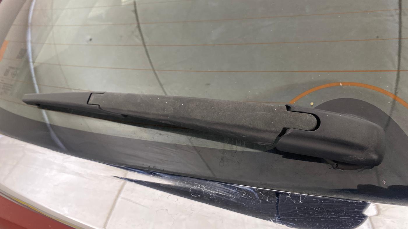 2019 Maruti Baleno ZETA DIESEL 1.3, Diesel, Manual, 1,23,468 km, Rear Wiper