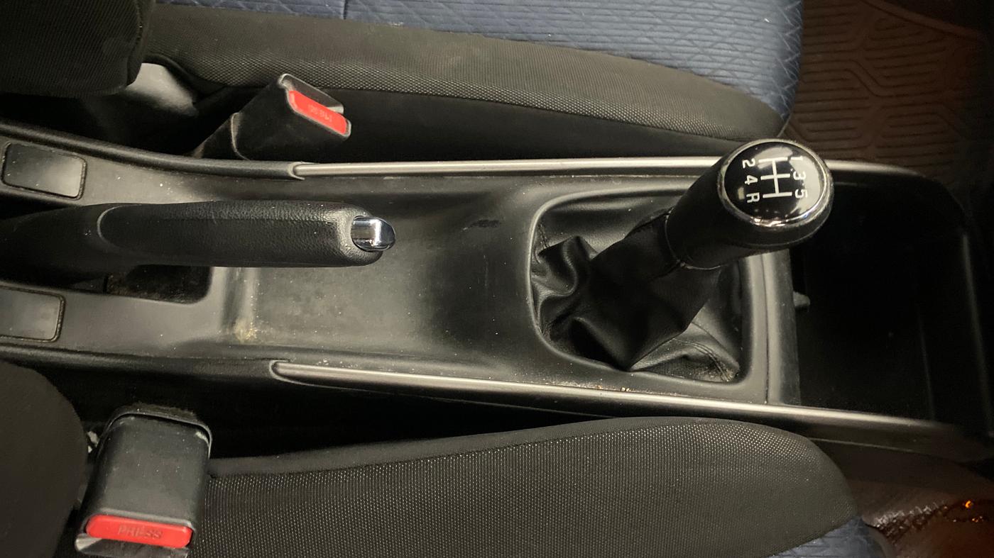 2019 Maruti Baleno ZETA DIESEL 1.3, Diesel, Manual, 1,23,468 km, Gear Lever