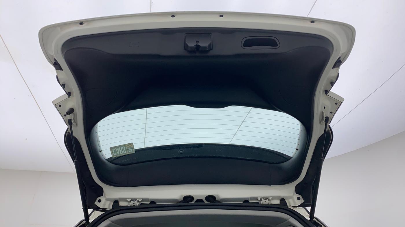 2018 Jeep Compass LIMITED PLUS PETROL AT, Petrol, Automatic, 42,706 km, Boot Door Open