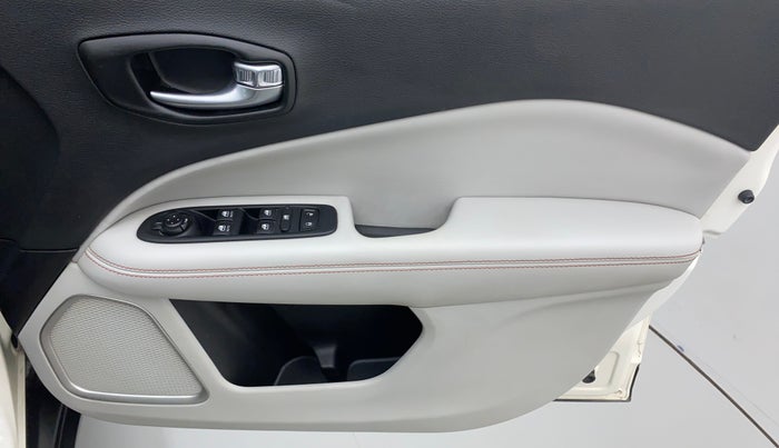 2018 Jeep Compass LIMITED PLUS PETROL AT, Petrol, Automatic, 42,706 km, Driver Side Door Panels Control
