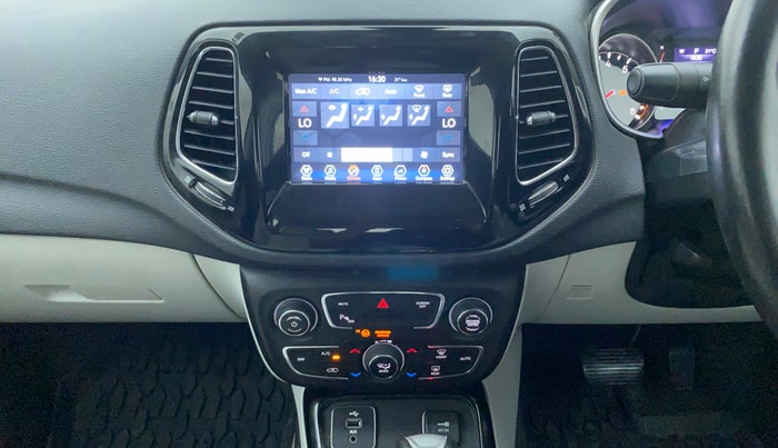 2018 Jeep Compass LIMITED PLUS PETROL AT, Petrol, Automatic, 42,706 km, Air Conditioner