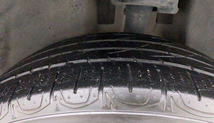 2018 Jeep Compass LIMITED PLUS PETROL AT, Petrol, Automatic, 42,706 km, Left Rear Tyre Tread
