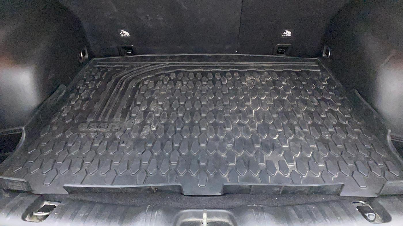 2018 Jeep Compass LIMITED PLUS PETROL AT, Petrol, Automatic, 42,706 km, Boot Inside