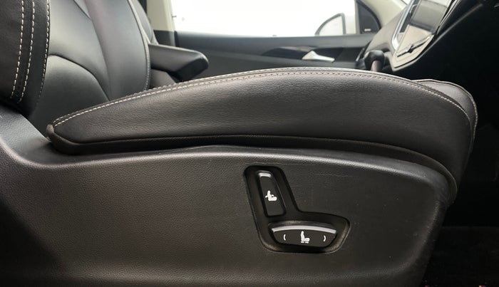 2019 MG HECTOR SHARP 2.0 DIESEL, Diesel, Manual, 93,188 km, Driver Side Adjustment Panel