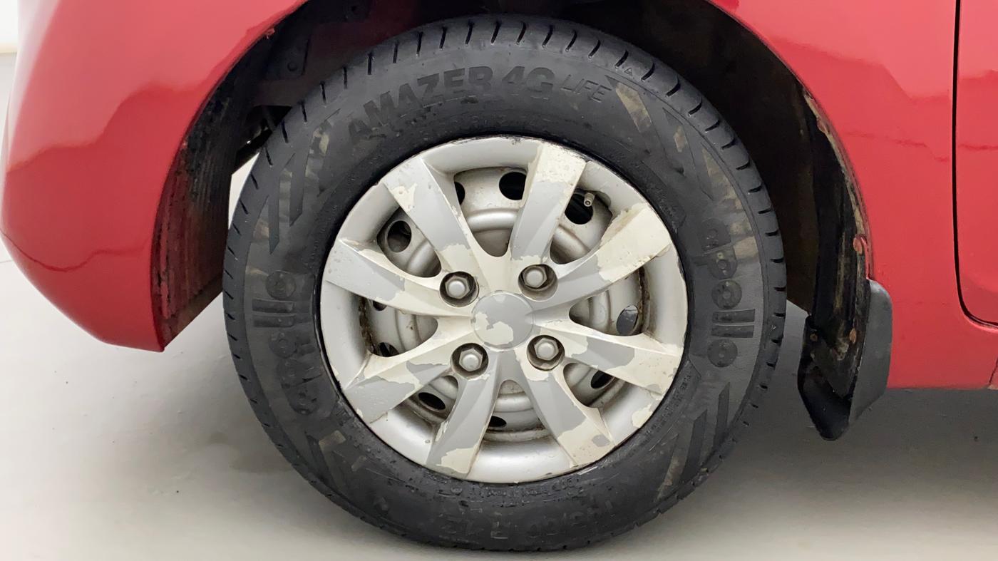2016 Hyundai Eon ERA +, Petrol, Manual, 43,129 km, Left Front Wheel