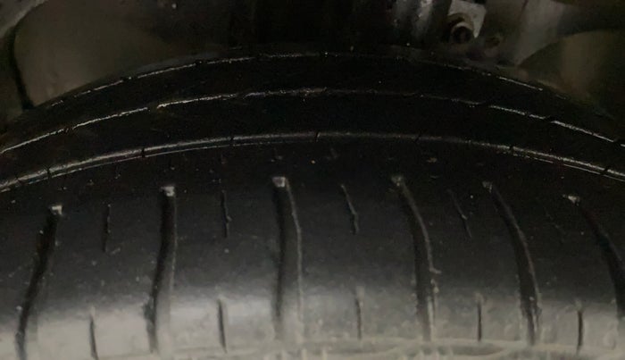 2014 Ford Figo EXI 1.4 DIESEL, Diesel, Manual, 66,341 km, Left Front Tyre Tread