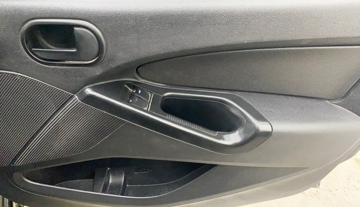 2014 Ford Figo EXI 1.4 DIESEL, Diesel, Manual, 66,341 km, Driver Side Door Panels Control