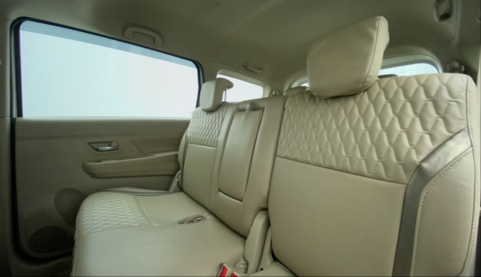 2020 Maruti Ertiga ZXI+ SHVS, Petrol, Manual, 41,857 km, Right Side Rear Door Cabin