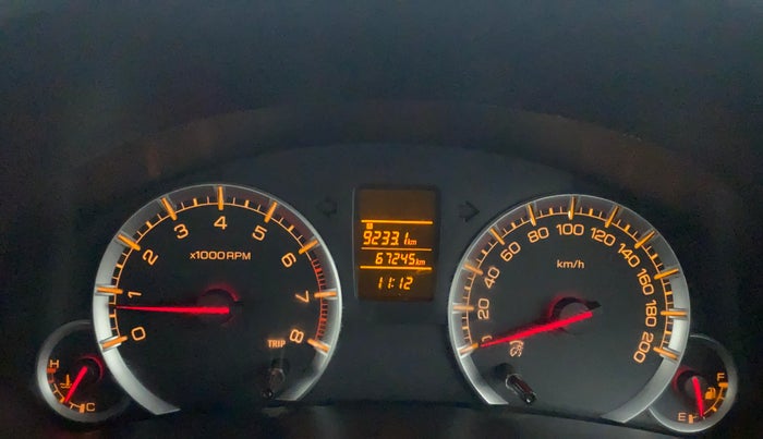 2015 Maruti Swift VXI, Petrol, Manual, 67,292 km, Odometer Image