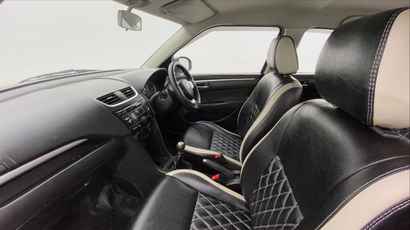 2015 Maruti Swift VXI, Petrol, Manual, 67,292 km, Right Side Front Door Cabin
