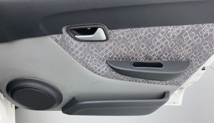 2019 Maruti Alto 800 VXI, Petrol, Manual, 3,719 km, Driver Side Door Panels Control
