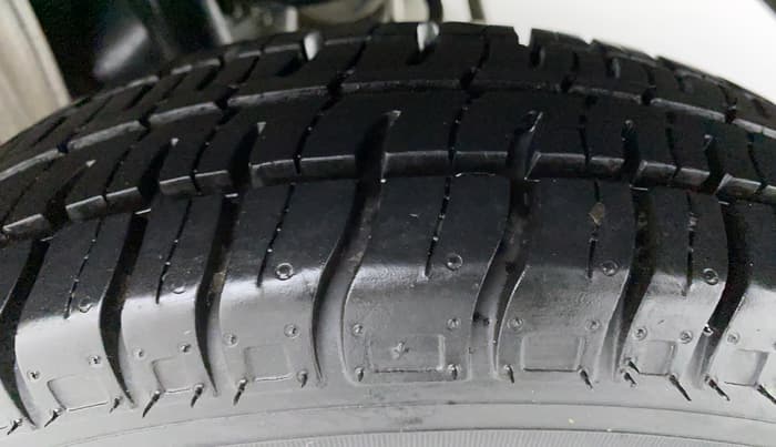2019 Maruti Alto 800 VXI, Petrol, Manual, 3,719 km, Left Rear Tyre Tread