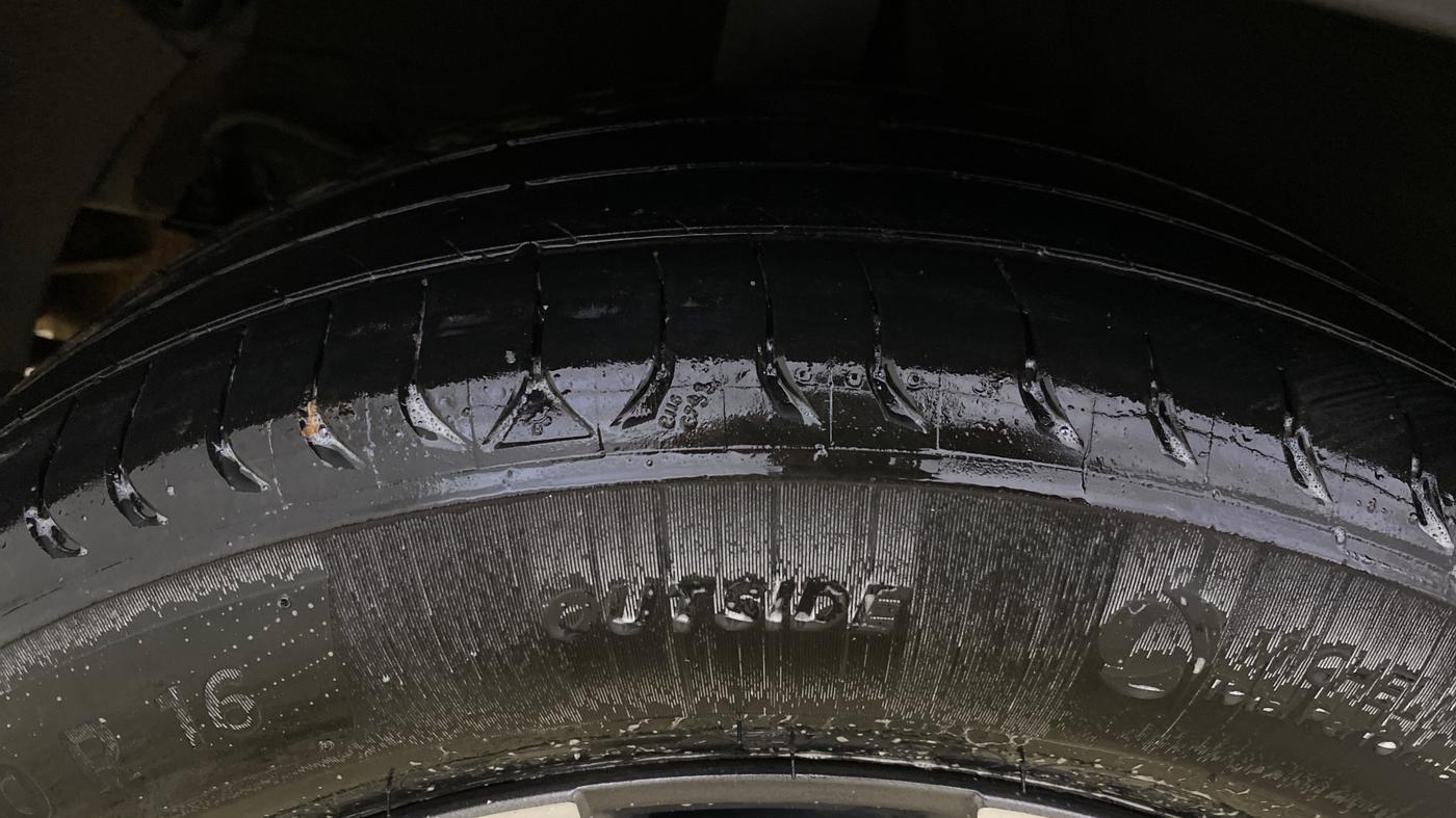 2021 KIA SONET HTX PLUS 1.0 IMT, Petrol, Manual, 87,291 km, Right Rear Tyre Tread