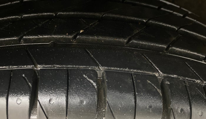 2023 KIA SONET HTX 1.0 DCT, Petrol, Automatic, 6,700 km, Left Front Tyre Tread