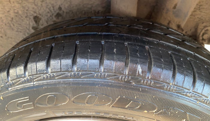 2015 Hyundai Grand i10 MAGNA 1.2 KAPPA VTVT, Petrol, Manual, 63,219 km, Left Rear Tyre Tread