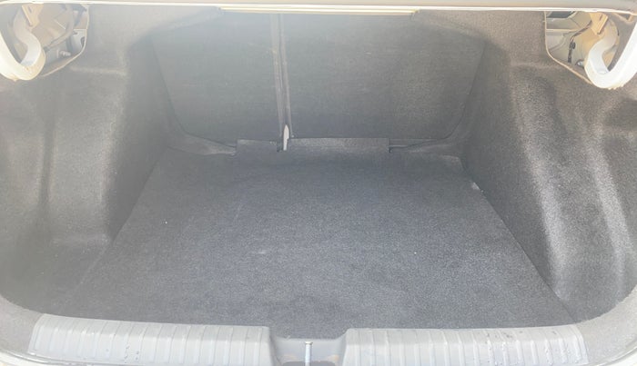 2022 Skoda SLAVIA STYLE 1.0L TSI MT, Petrol, Manual, 69,712 km, Boot Inside