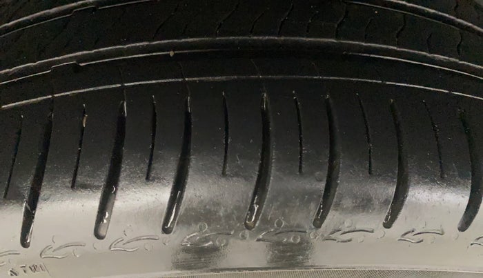 2022 Skoda SLAVIA STYLE 1.0L TSI MT, Petrol, Manual, 69,712 km, Right Rear Tyre Tread