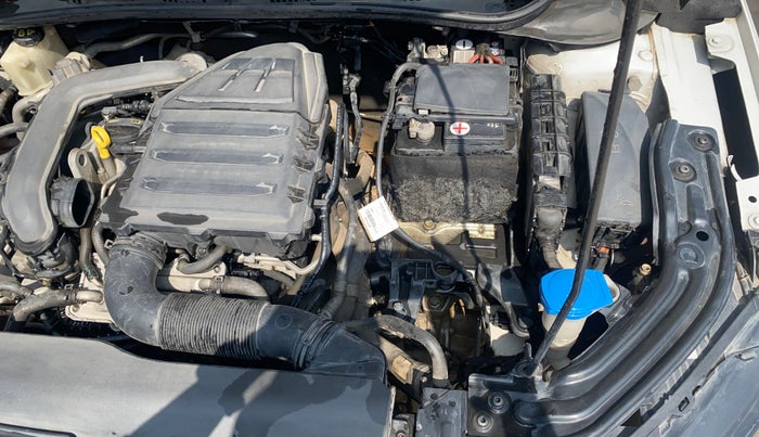 2022 Skoda SLAVIA STYLE 1.0L TSI MT, Petrol, Manual, 69,712 km, Engine View - Left