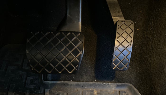 2017 Skoda Octavia STYLE 1.8 TSI AT, Petrol, Automatic, 92,155 km, Pedals