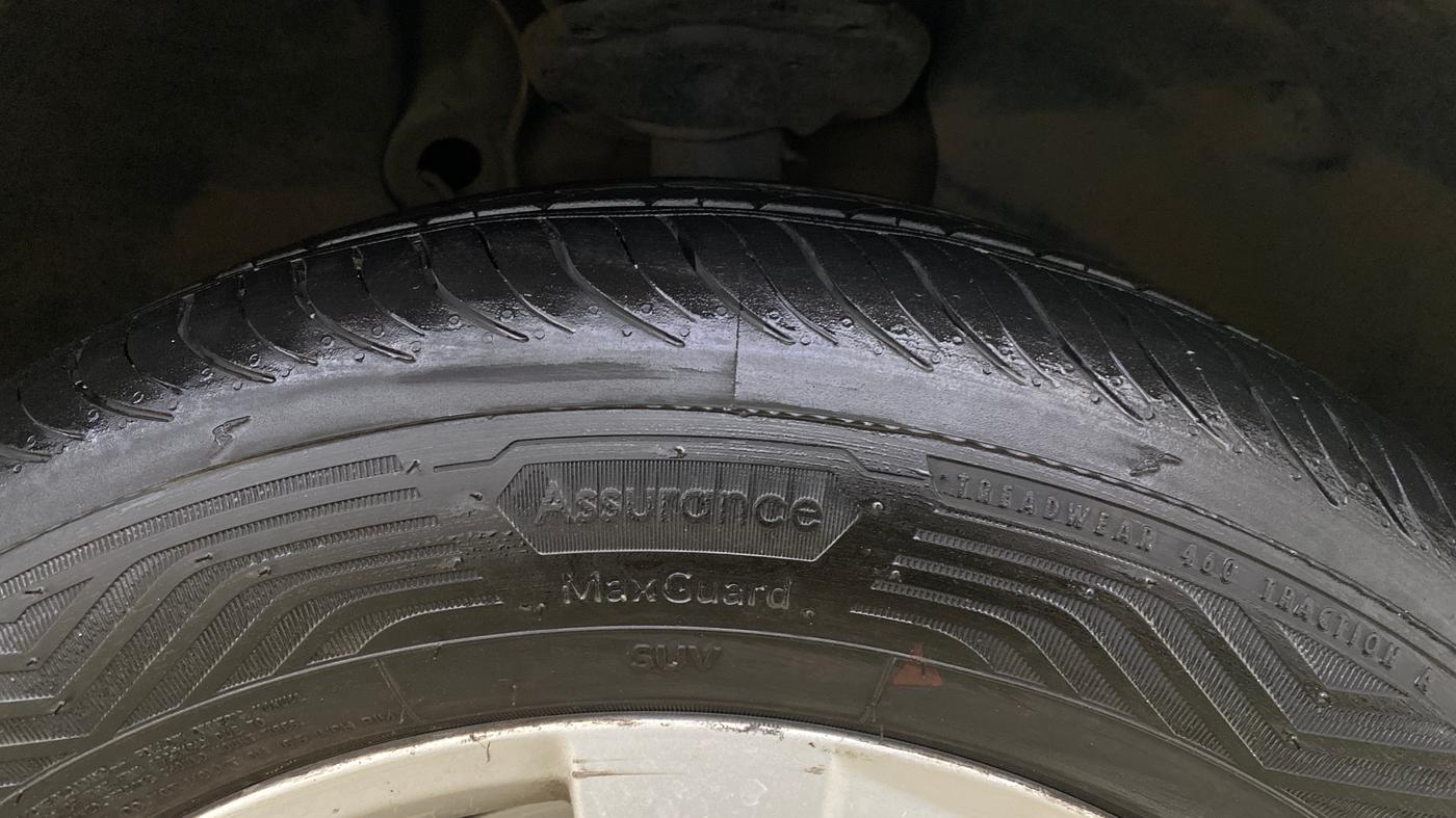 2017 Skoda Octavia STYLE 1.8 TSI AT, Petrol, Automatic, 92,175 km, Right Front Tyre Tread