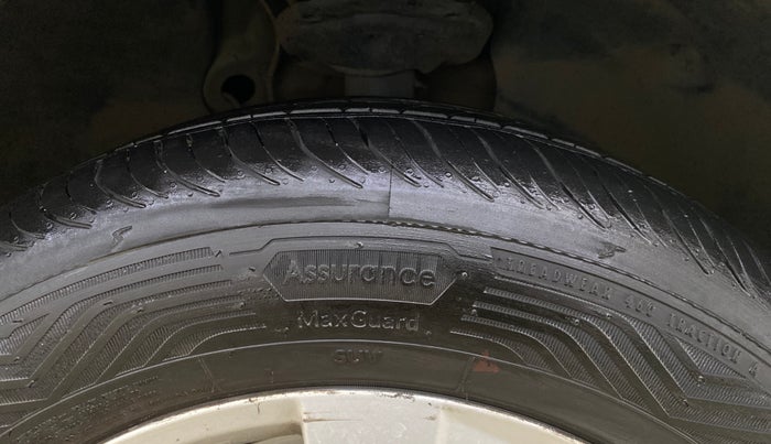 2017 Skoda Octavia STYLE 1.8 TSI AT, Petrol, Automatic, 92,155 km, Right Front Tyre Tread