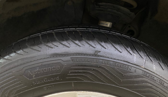 2017 Skoda Octavia STYLE 1.8 TSI AT, Petrol, Automatic, 92,155 km, Left Front Tyre Tread