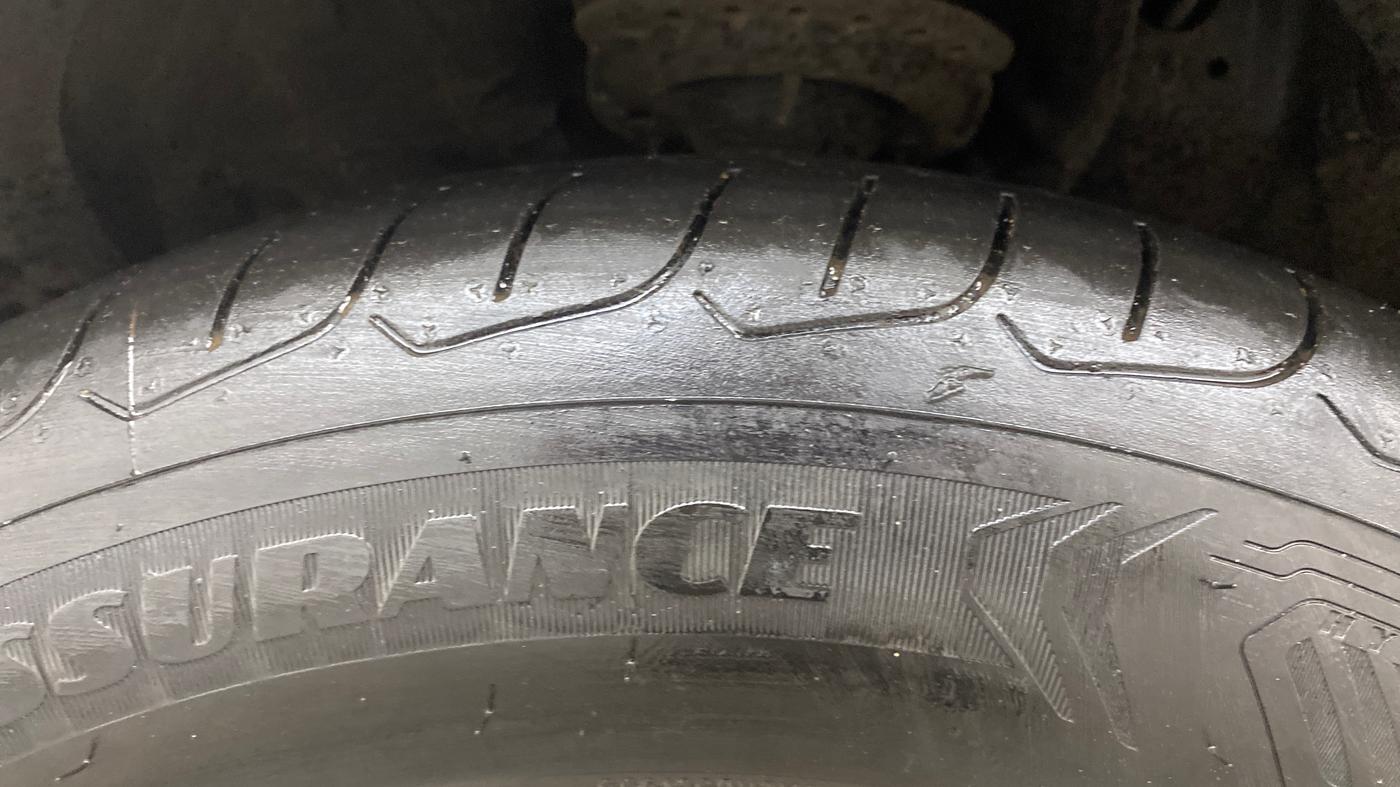 2016 Hyundai Creta SX PLUS 1.6 PETROL, Petrol, Manual, 81,880 km, Left Front Tyre Tread