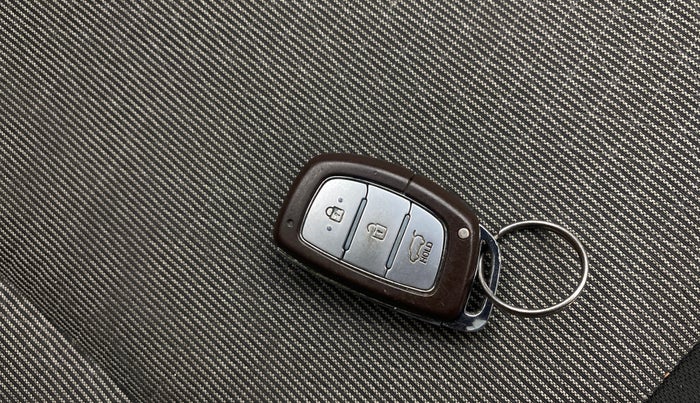 2016 Hyundai Creta SX PLUS 1.6 PETROL, Petrol, Manual, 81,880 km, Key Close Up